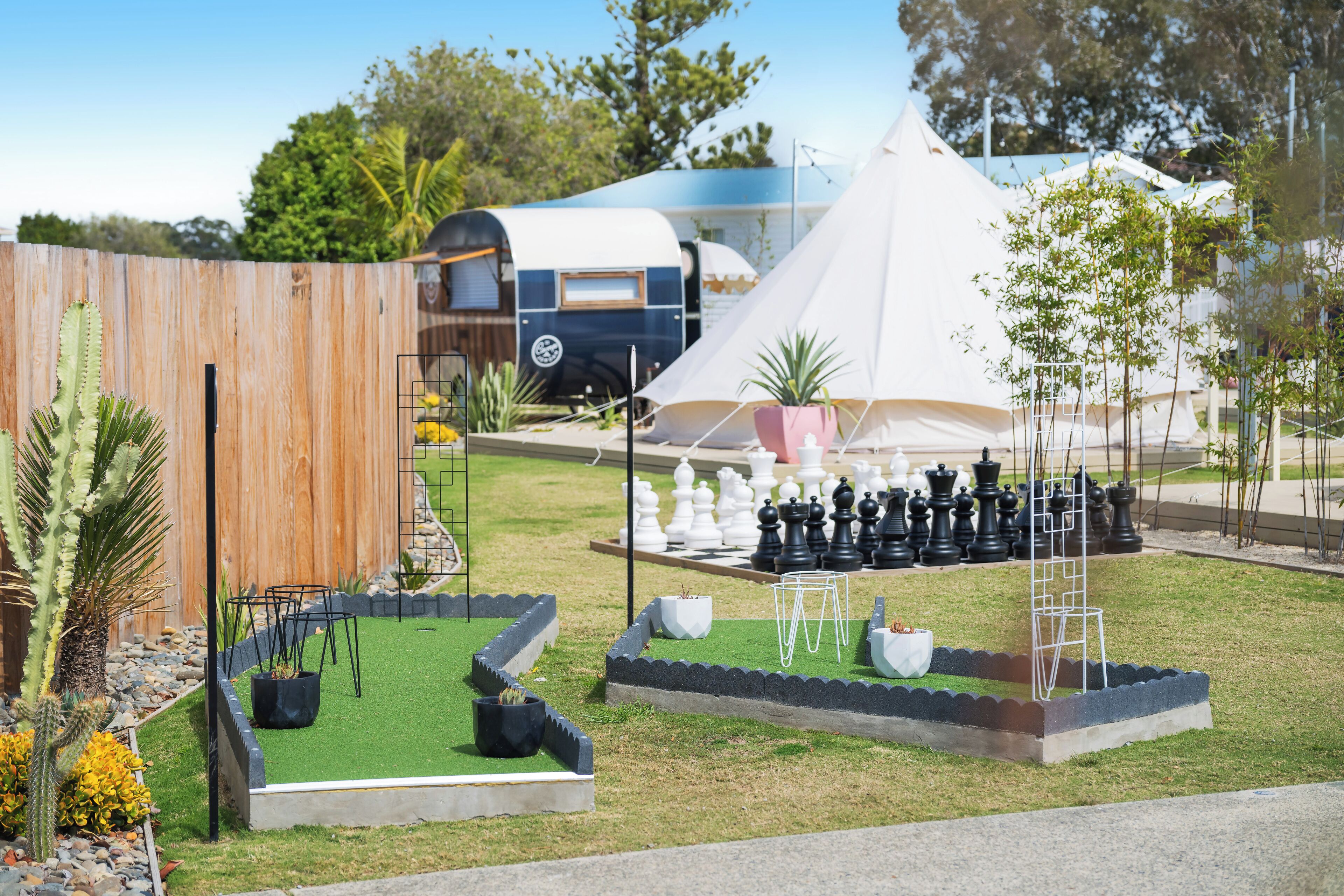 Mini-golf
