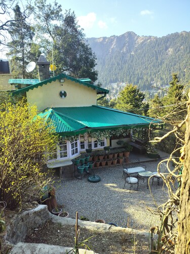 Rosastays Nainital