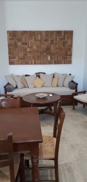 Living area - Provenzo Luxury Apartments & Suites (Astypalaia)