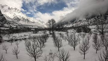 Luxury Tent, Balcony, Lake View | Resort view
