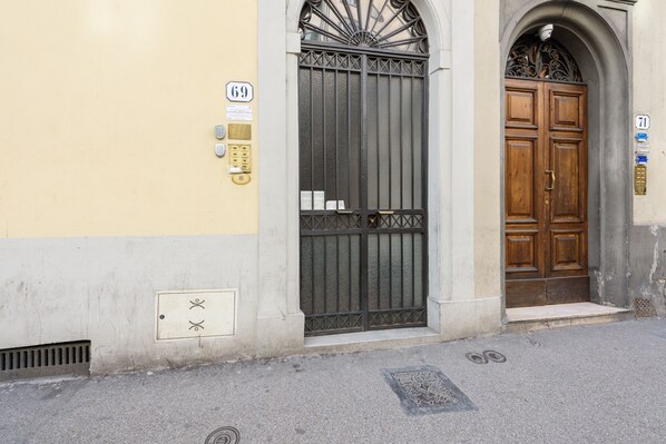 Fachada de la propiedad