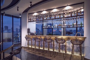 Bar (en la propiedad)