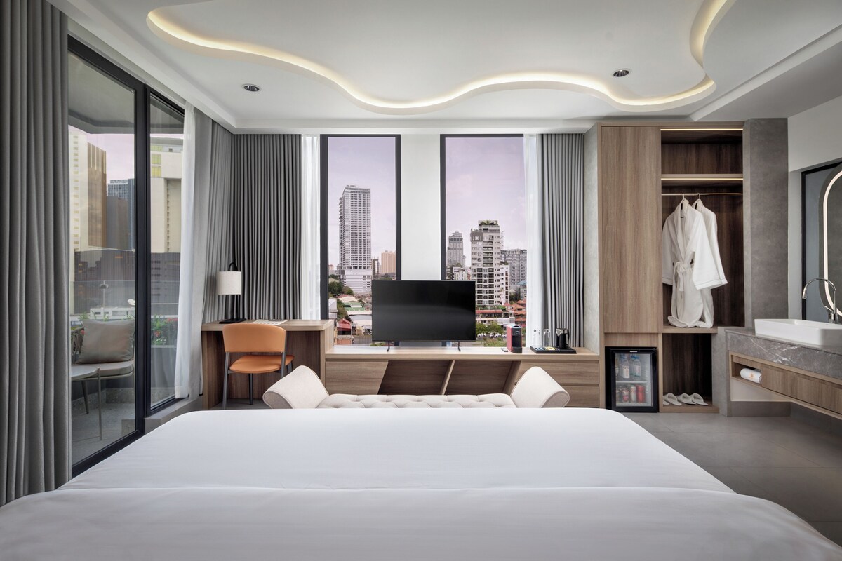 Ropa de cama de alta calidad, colchones con pillow-top y minibar 