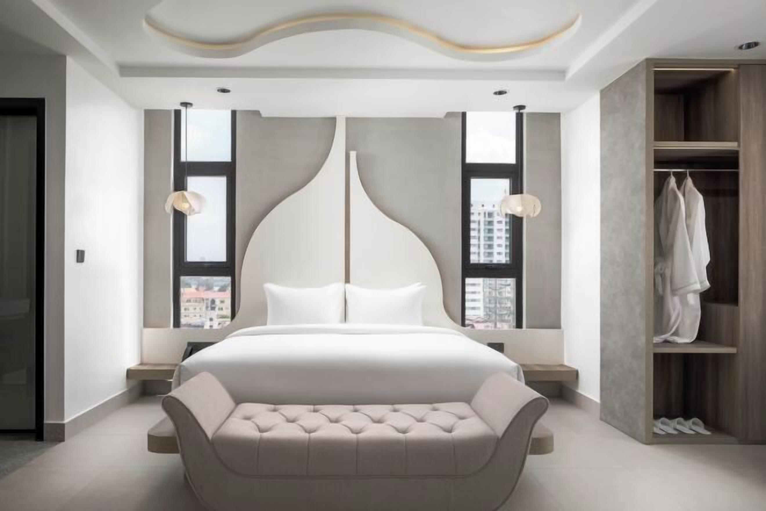 Premium bedding, pillowtop beds, minibar, in-room safe