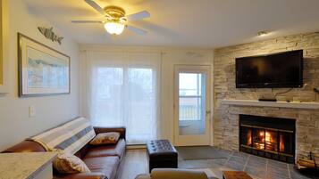 Smart TV, fireplace, DVD player