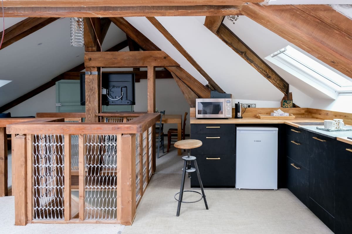 Classic Penthouse, Ensuite (A La Belle Étoile ) | Private kitchen
