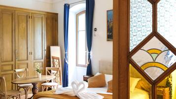 Superior Suite, Private Bathroom, Park View (Varsovie / 3eme étage)
