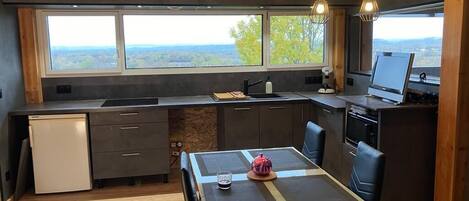 Mikrobølgeovn, ovn, kogeplade, opvaskemaskine