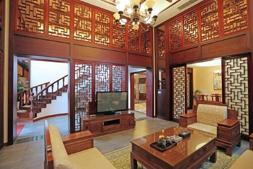 Qinshuiwan Holiday Hotel (Ninghai Wujia Manor)