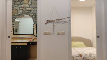 2 makuuhuonetta, Wi-Fi, vuodevaatteet