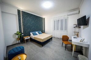 Deluxe Room, Non Smoking | Premium bedding, memory foam beds, individually furnished, desk - Luna marie (Palermo)