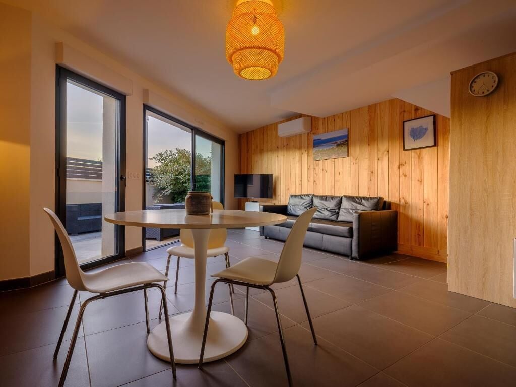 Studio, Terrace | Dilengkapkan perabot secara berasingan, kalis bunyi 