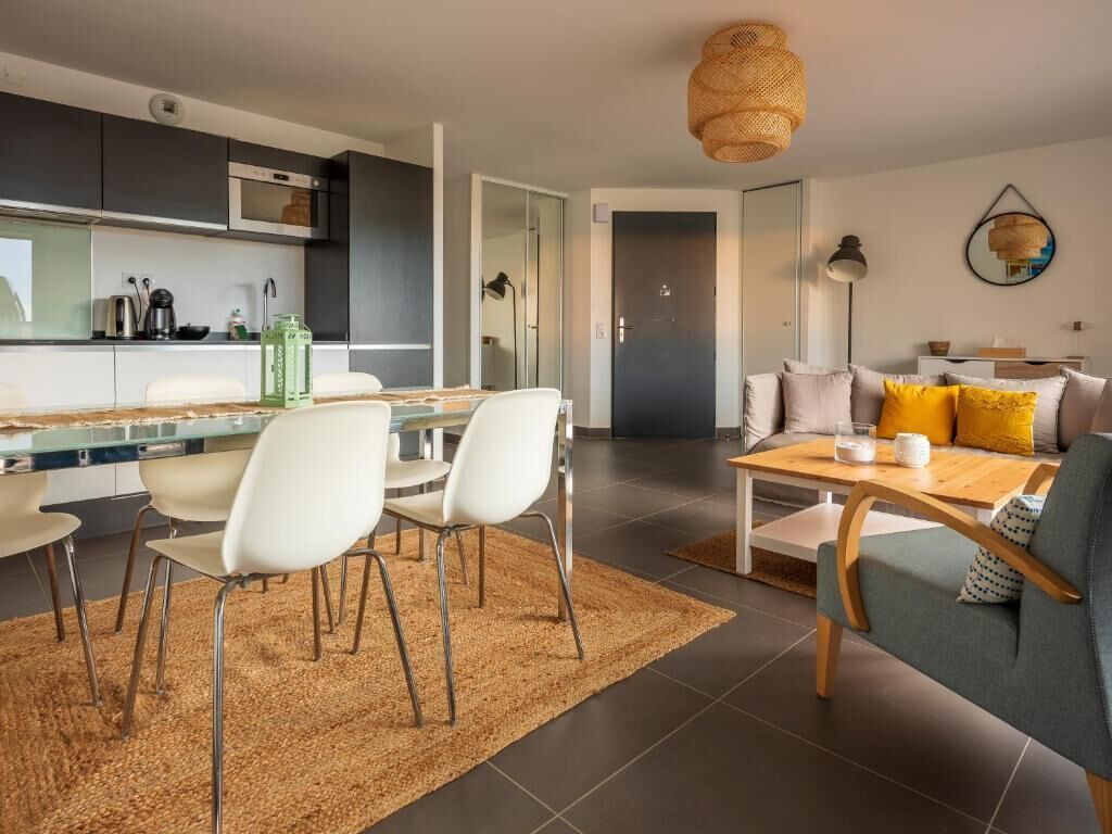 Suite Supérieure, 2 chambres, terrasse | Cuisine privée | Micro-ondes, plaque de cuisson, lave-vaisselle, machine à expresso