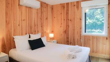 Individually furnished, soundproofing, iron/ironing board, free WiFi