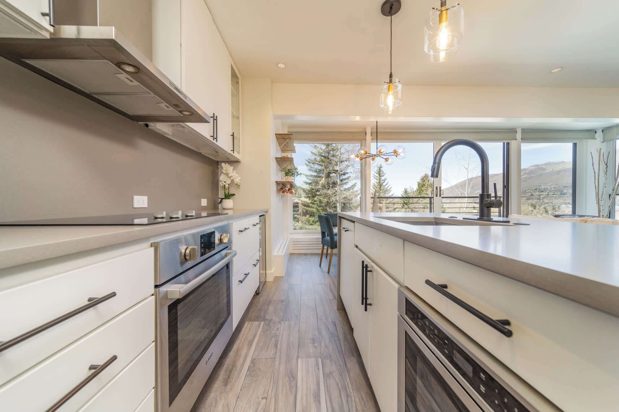 冰箱、微波炉、烤箱、炉灶