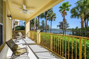 Terrace/patio - Beautiful Lakeview Condo, New Listing -1024 (Orlando)