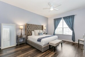 Leilighet (Beautiful Modern Vista Cay Condo, Nea) | 3 soverom og wi-fi (inkludert)