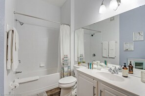 Apartamento (Beautiful Modern Vista Cay Condo, Nea) | Baño