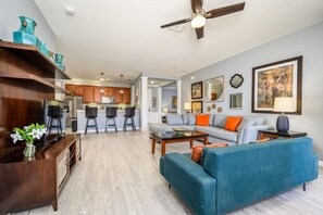 Exterior - Newly Renovated Premium Condo, Vista Cay - 2002 (Orlando)