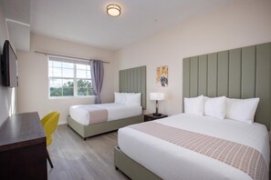 Condo (Brand New Modern Vista Cay Reserve Co) | 3 bedrooms, free WiFi