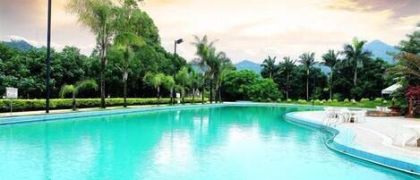 Alberca al aire libre