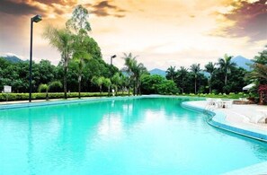 Piscina a l'aire lliure
