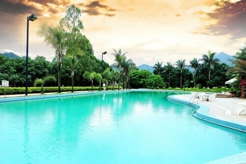 Shantou Lotusmountain Hot-Spring Resort