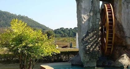Shantou Lotusmountain Hot-Spring Resort