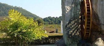 Shantou Lotusmountain Hot-Spring Resort