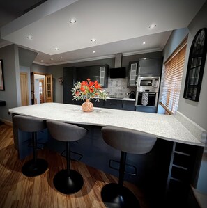 Deluxe Cottage | Private kitchen - The Cottage at The Vu (Bathgate)