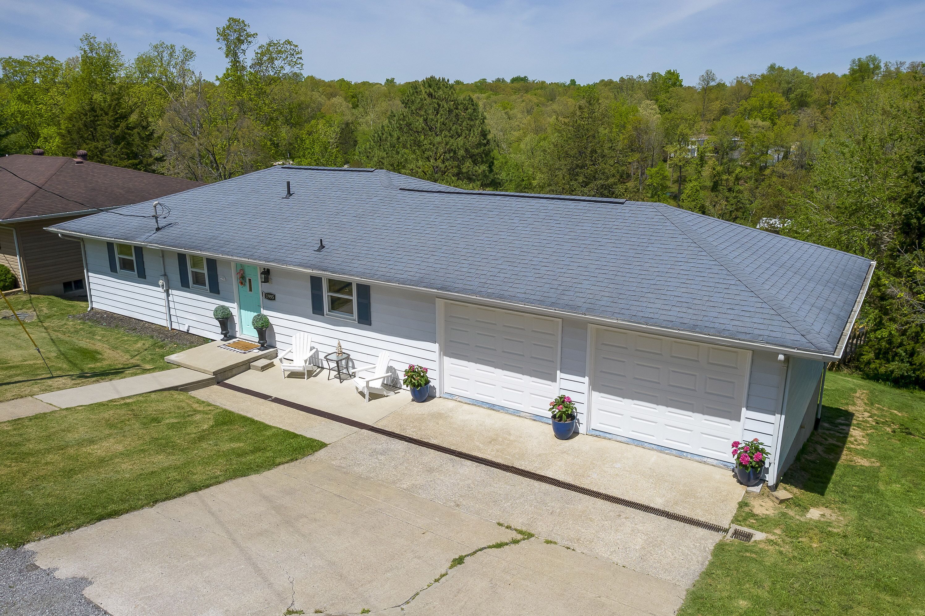 *NEW* 3 Kayaks + Canoe + Deep Water + 2 Kitchens!