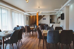 Living area - ALOFT (Kazbegi)