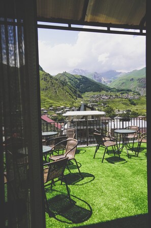 Terrace/patio - ALOFT (Kazbegi)