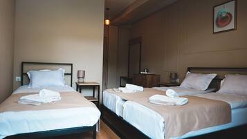 Phòng 3 cơ bản, quang cảnh núi | Truy cập Internet không dây miễn phí, bộ trải giường