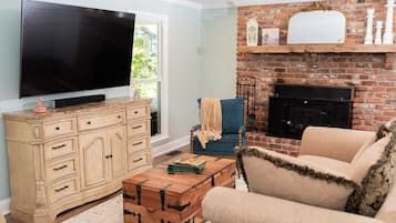 House | 5 bilik tidur