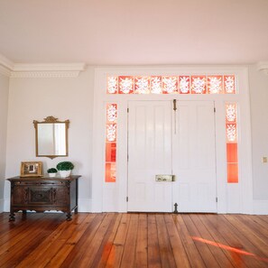 House | 7 bedrooms - Historic Antebellum Manor (Trenton)