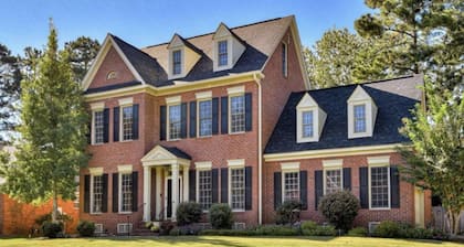 Stately Stradford Home Masters Rental