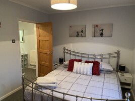Apartment | 1 bedroom, free WiFi, bed sheets