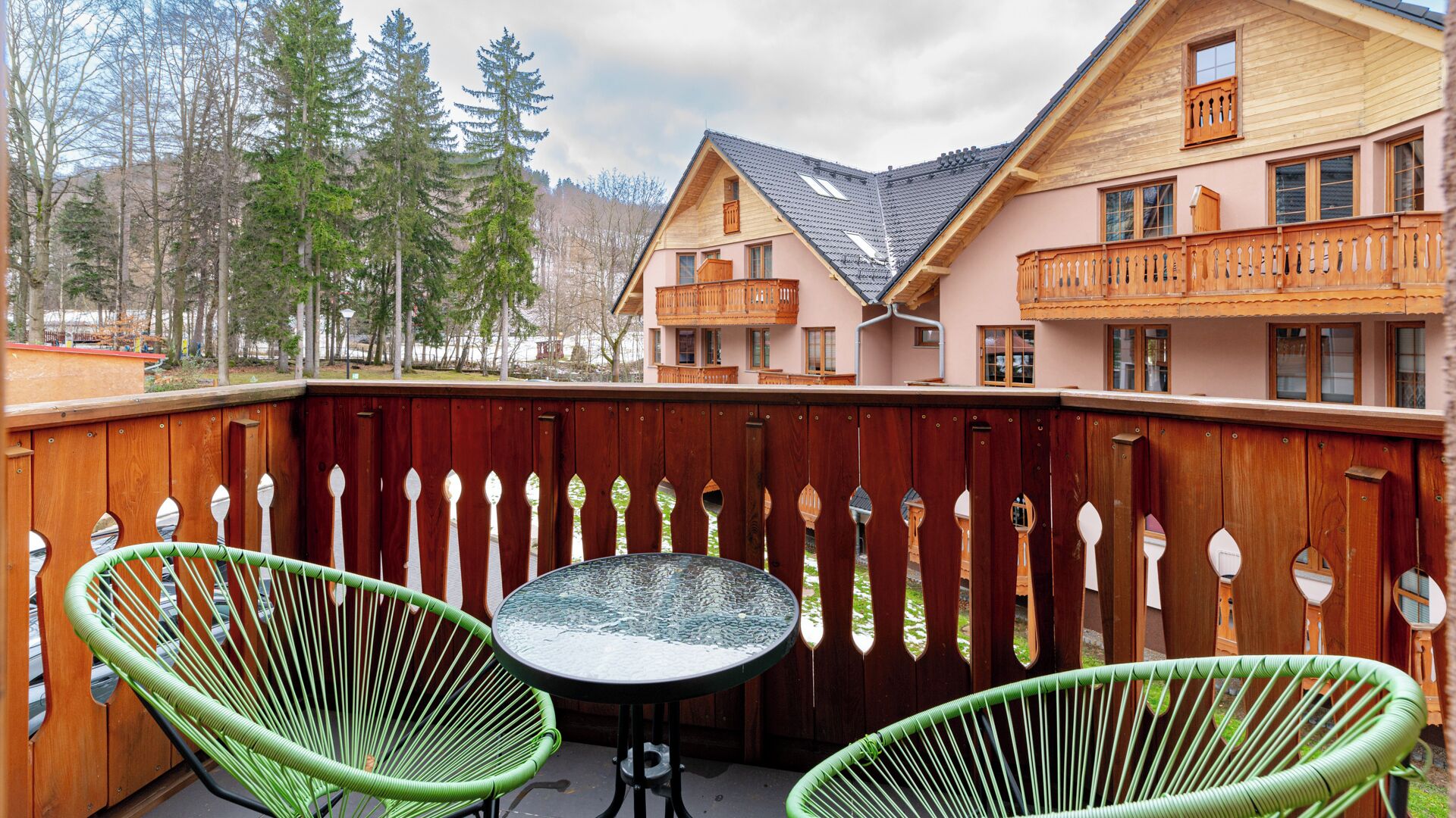 Business appartement | Uitzicht vanaf balkon