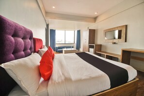 Deluxe Suite | Bed sheets - Super Capital O Amit Palace (Bhilwara)