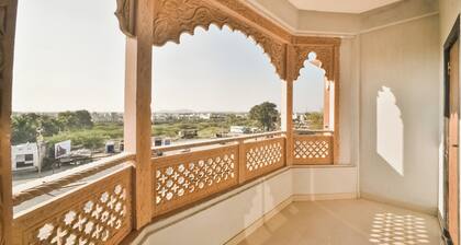 Super Capital O Amit Palace