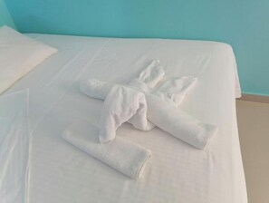 1 dormitorio y ropa de cama