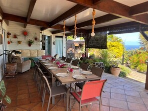 Outdoor dining - Villa Le Coin de Paradis Classée 3 Étoiles (Saint-Leu)