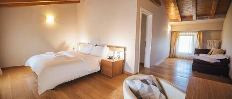 Family Studio Suite | Soundproofing