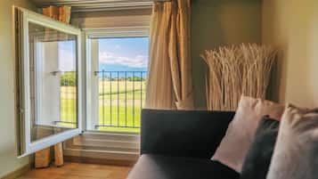 Family Studio Suite | Soundproofing
