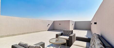 Apartment, 2 Bedrooms, Kitchen | Terrace/patio