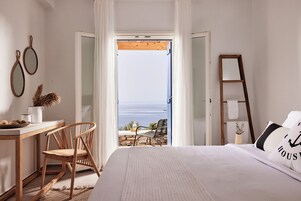Junior Suite With Sea View | 迷你吧、隔音、熨斗/熨衣板、免费 WiFi
