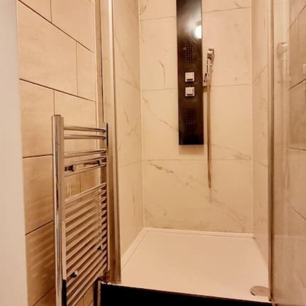 Garden Flat Of A Charming Victorian Property In Central London With Aircon And Family-friendly - Londres