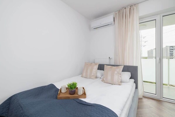Ferros/tábuas de passar roupa, Wi-Fi, roupa de cama
