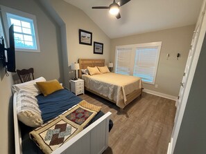 3 bedrooms, free WiFi, bed sheets